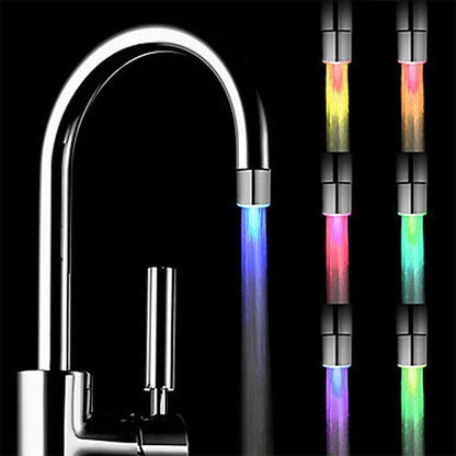 Robinet d'eau à jet LED 7 couleurs changeant de couleur