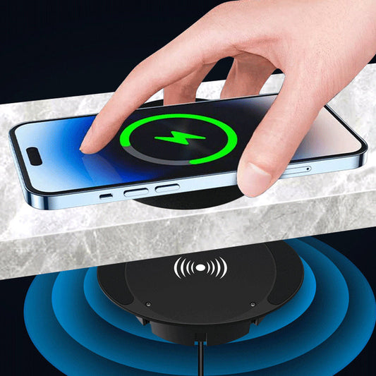 Chargeur sans fil caché sous le bureau