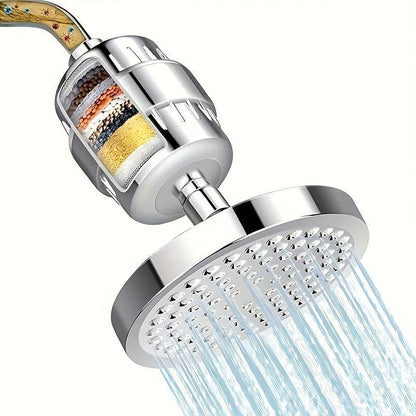 Un système de filtration en 20 étapes élimine le chlore et les substances nocives, fournissant ainsi une eau adoucie aux pommes de douche de la salle de bain.