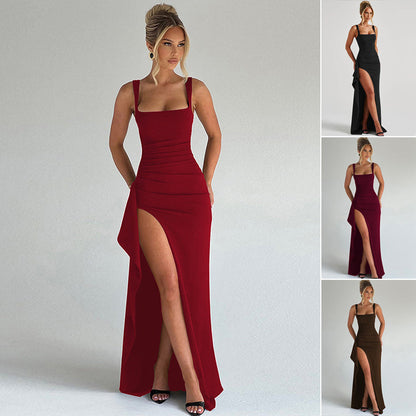 Robe moulante sans manches à encolure carrée et fente haute sur le côté